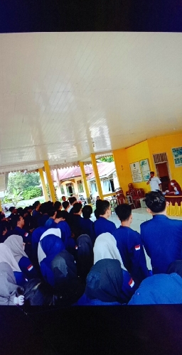 Kegiatan hari ini, melksanakan penarikan mahasiswa kuliah kerja nyata universitas bengkulu periode 100 oleh camat di kantor camat kecamatan Pondok Kelapa.